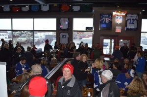 Full House at Legends Taphouse & Grill
